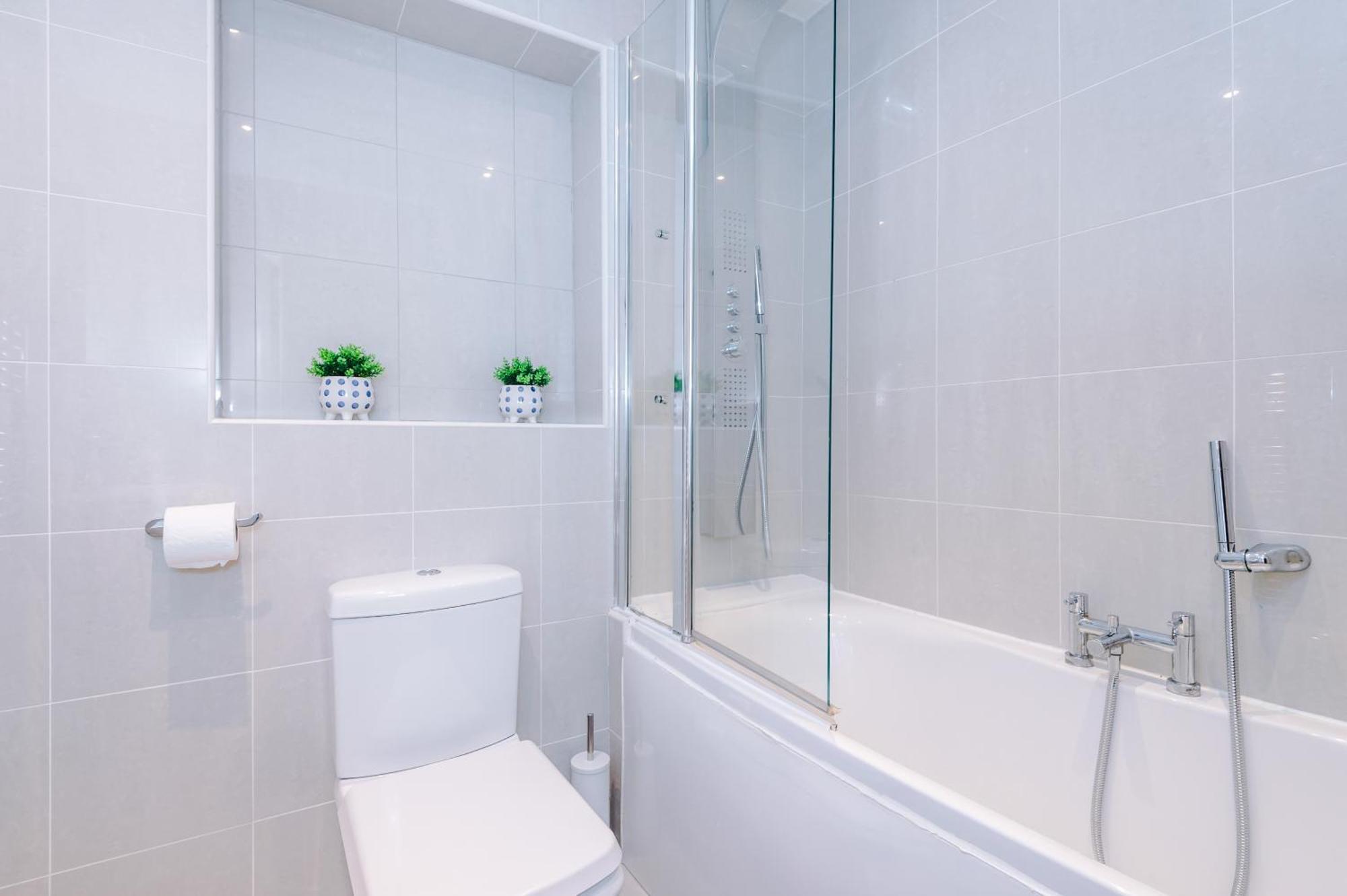 The Green- Beautiful & Spacious 5 Bed Detached In Worsley, Manchester 外观 照片