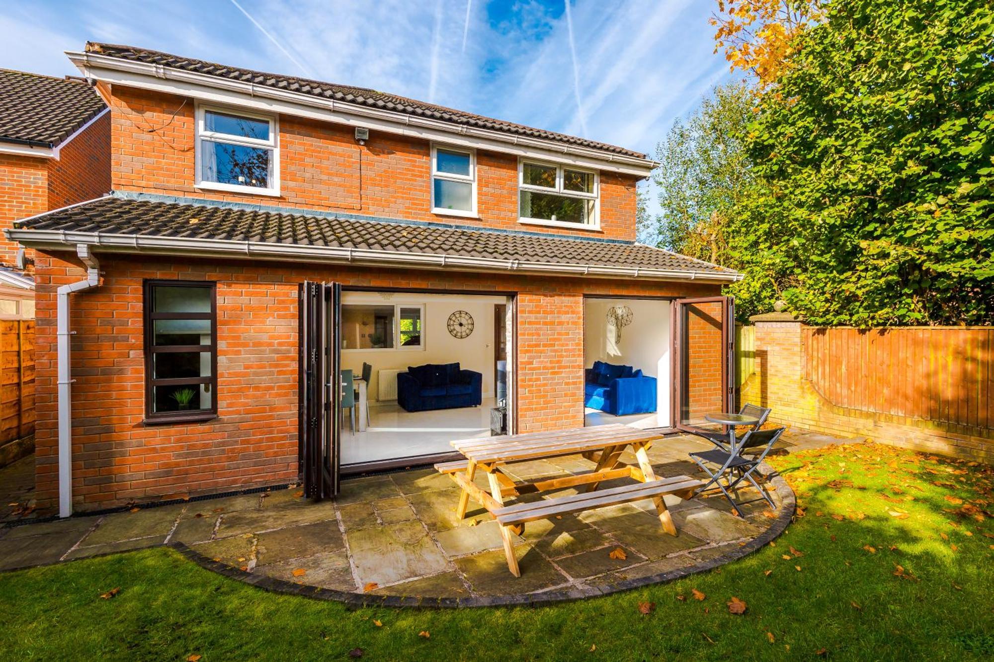The Green- Beautiful & Spacious 5 Bed Detached In Worsley, Manchester 外观 照片